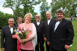 Video. Mākslas svētku vidū snēpelnieki